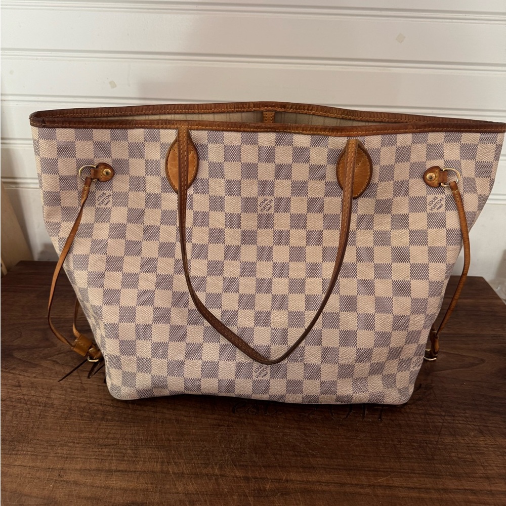 Louis Vuitton White and Tan Tote Bag